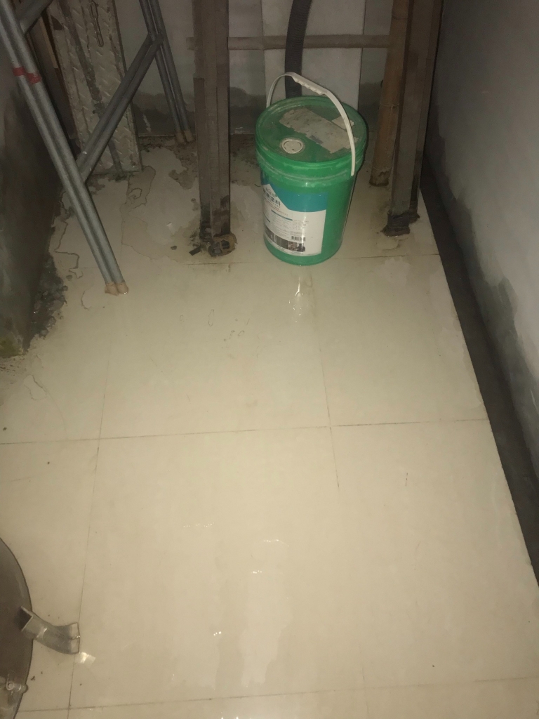 前金區光復二街-水管破裂