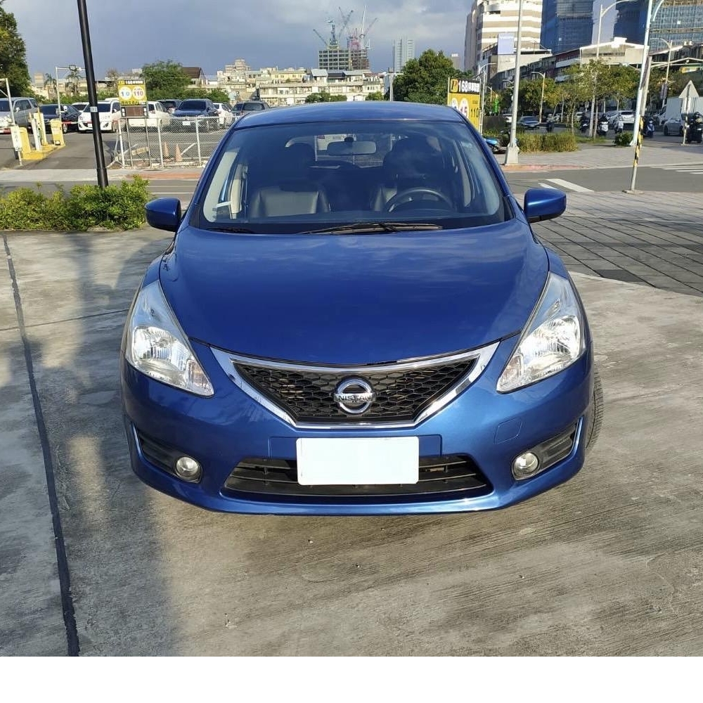 日產TIIDA中古車