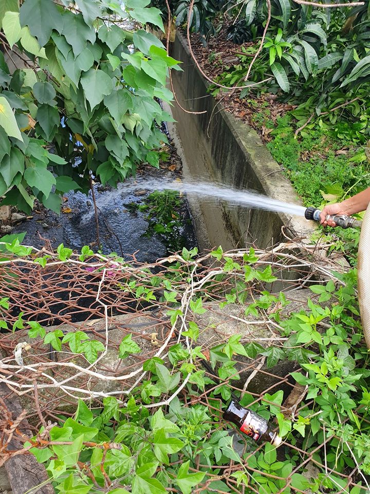 灑水車-大排水溝 死水異味 沖水稀釋