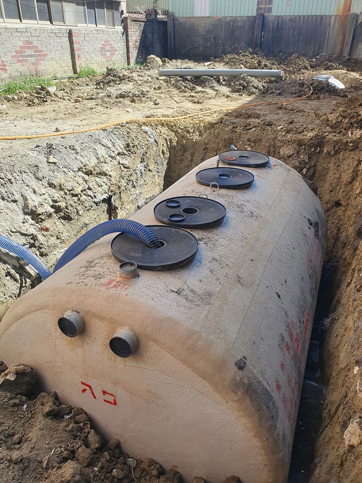 灑水車-商辦建地 化糞池補水 回填