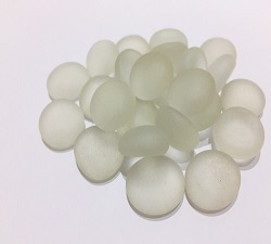 磨砂白扁珠玻璃石(約1圓硬幣大)