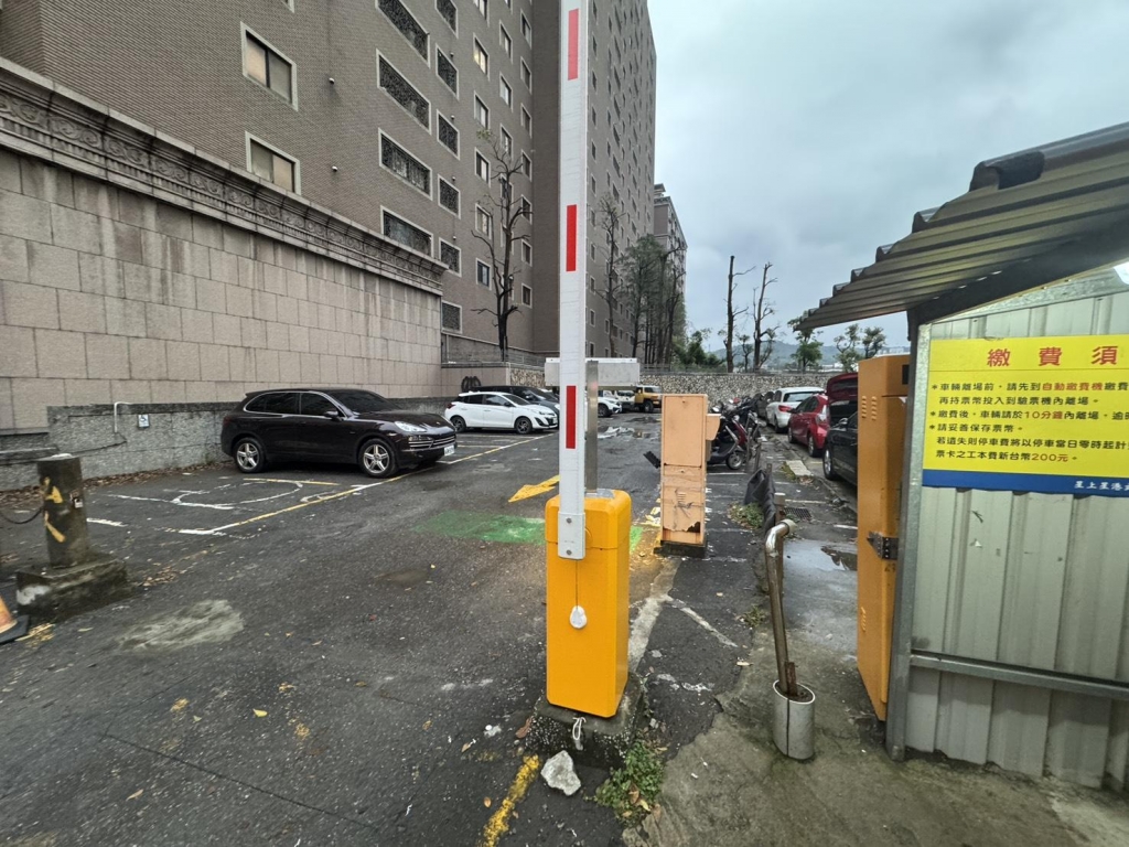 停車場收費系統｜柵欄機安裝