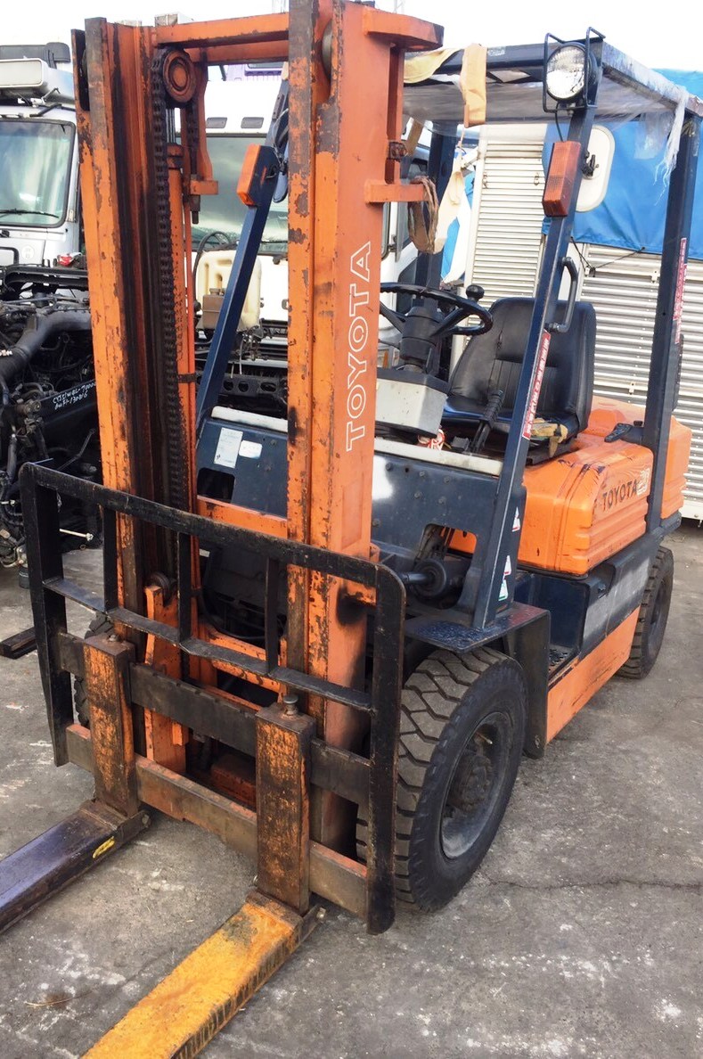 TOYOTA柴油堆高機5FD20