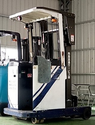 TOYOTA立式堆高