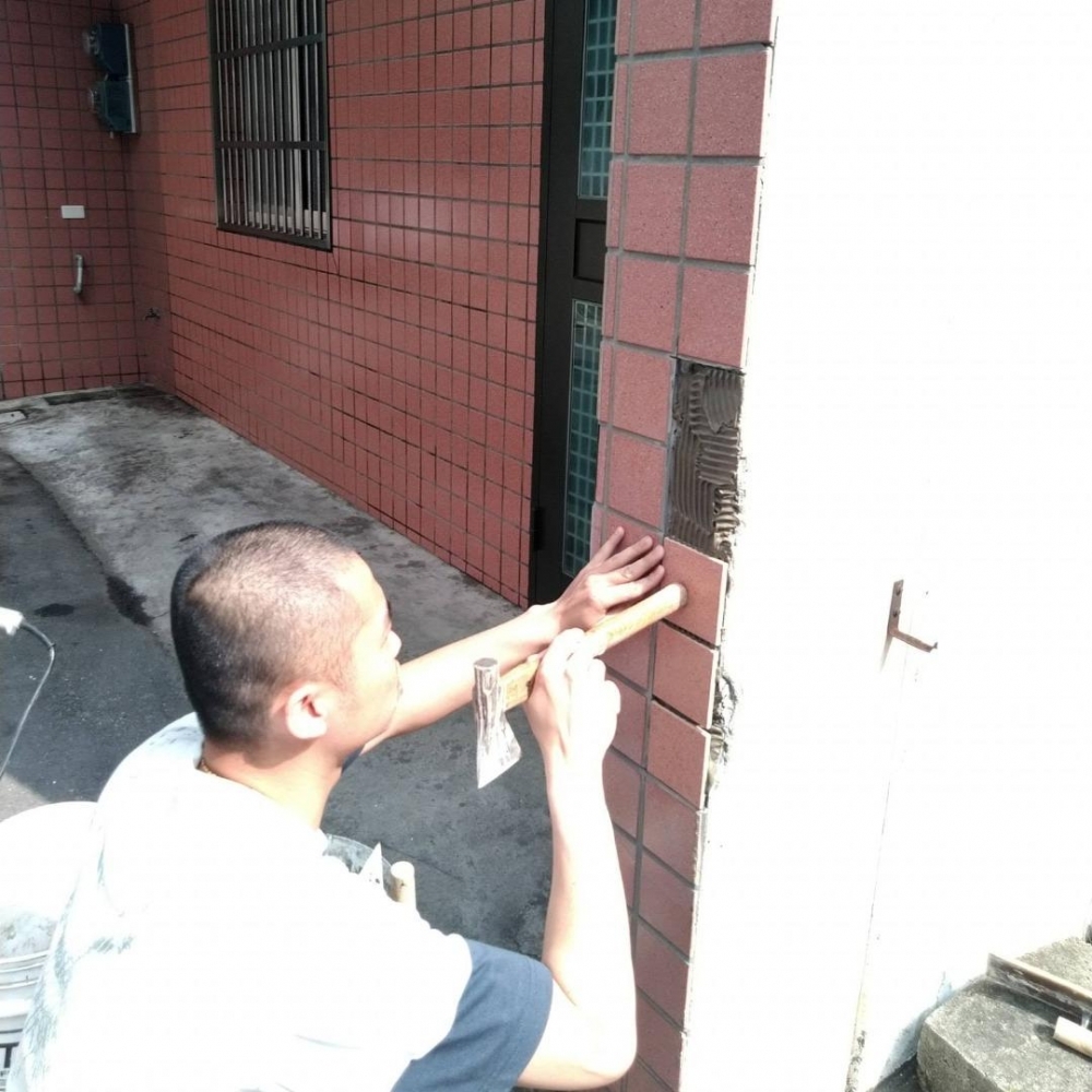 楊梅外牆磁磚修補