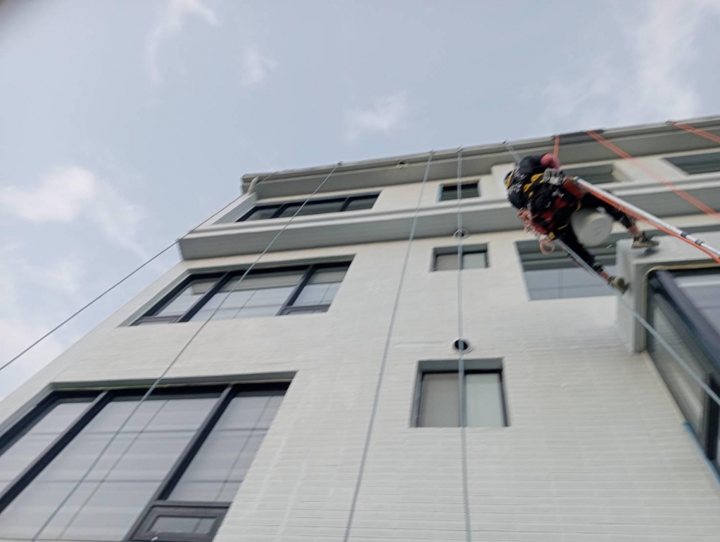 新北市外牆防水工程,(汐止透天座熱顯相儀抓漏)