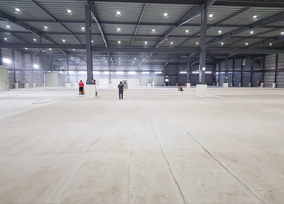 桃園物流倉儲epoxy環氧樹脂硬化地坪滾塗面施工-廣翰 地坪廠商推薦