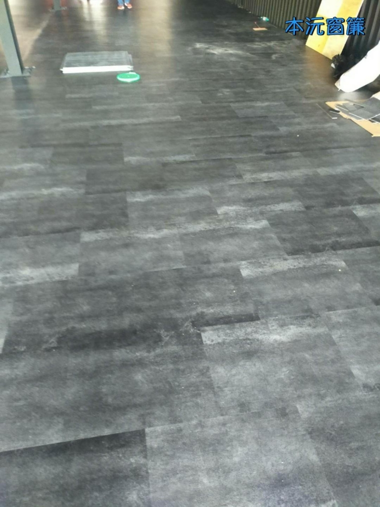 臺中市南屯區東興路一段塑膠地板施作
