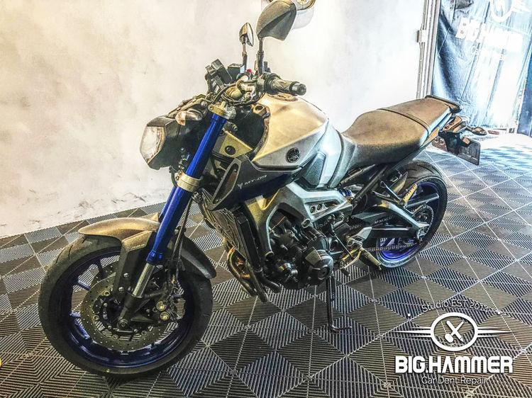 YAMAHA MT-09 鋁合金油箱凹痕修理(漆面有受損)