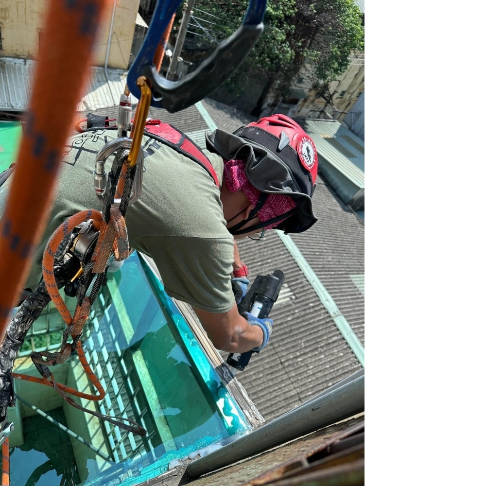 【新北高空繩索垂降工程】三芝區高空繩索垂降施工