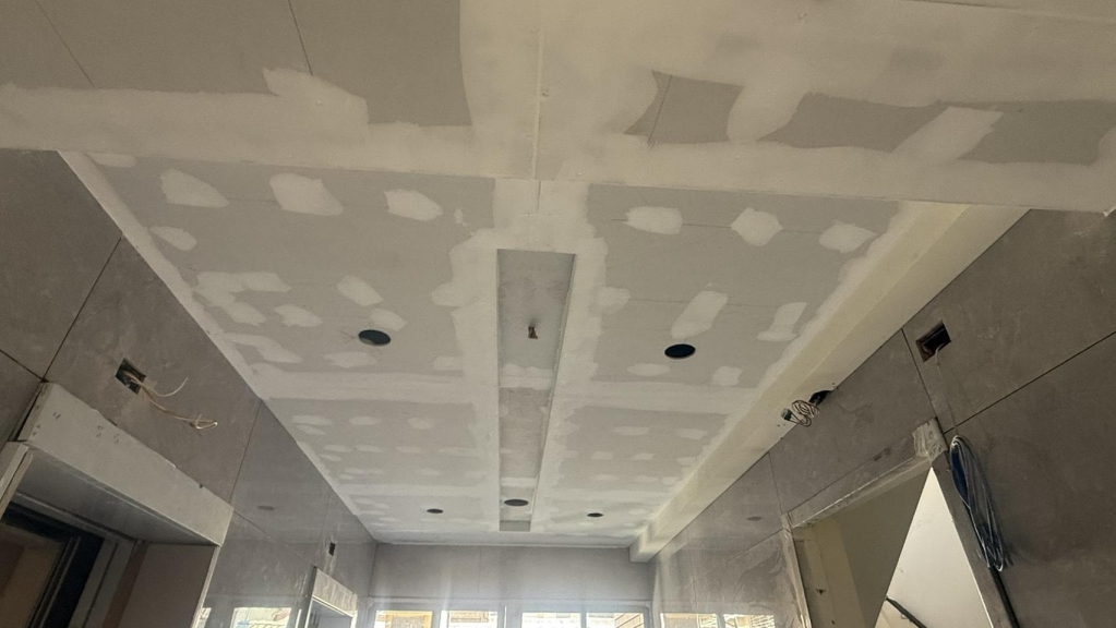 【忠孝路】-天花板