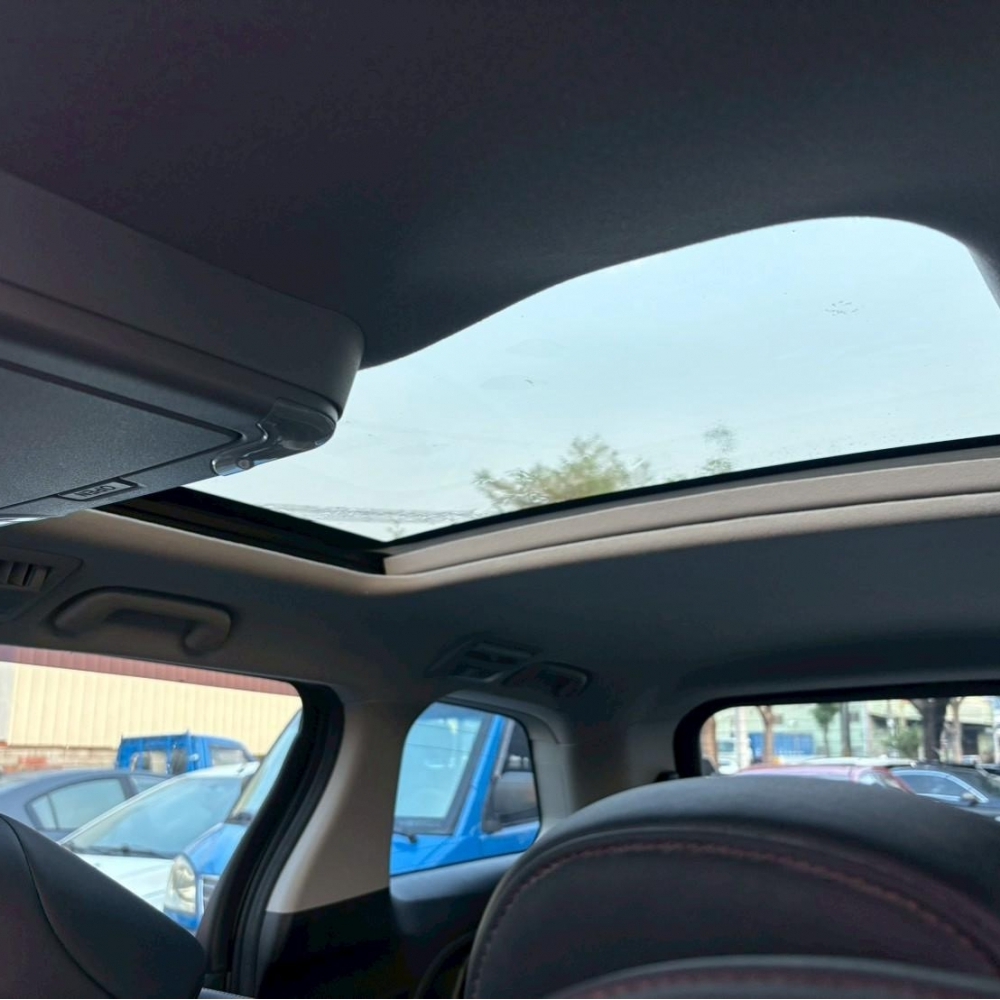 2018款Toyota Previa 2.4豪華版