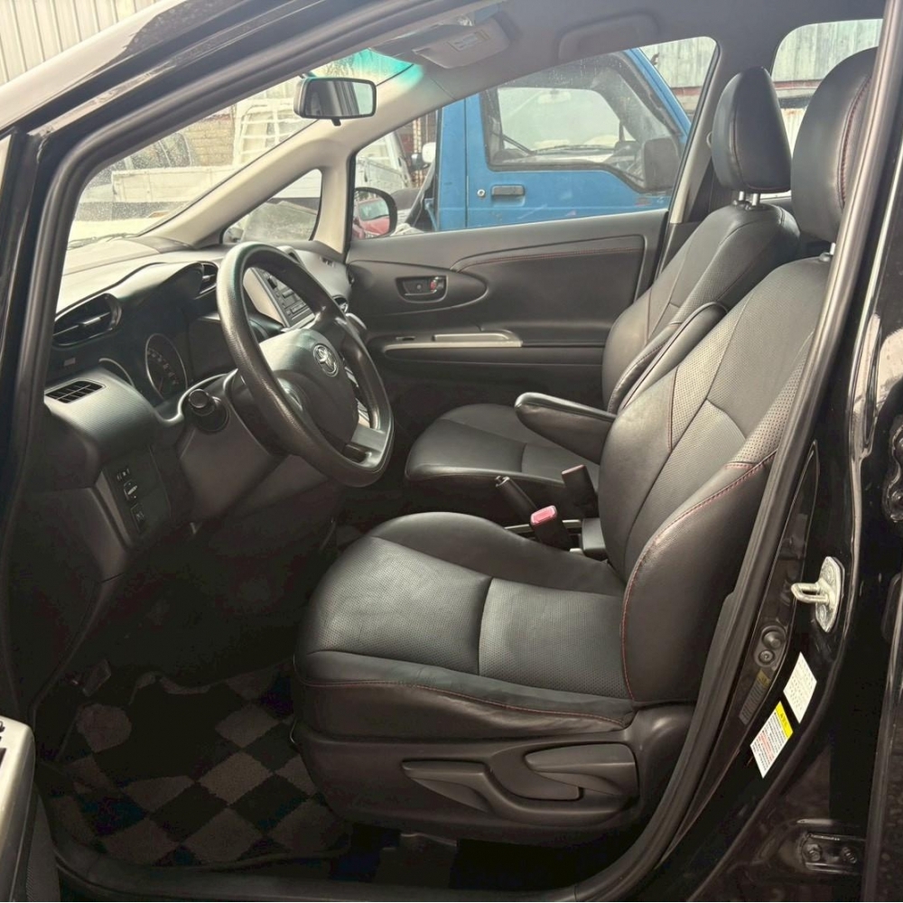 2016 Toyota Wish 2.0
