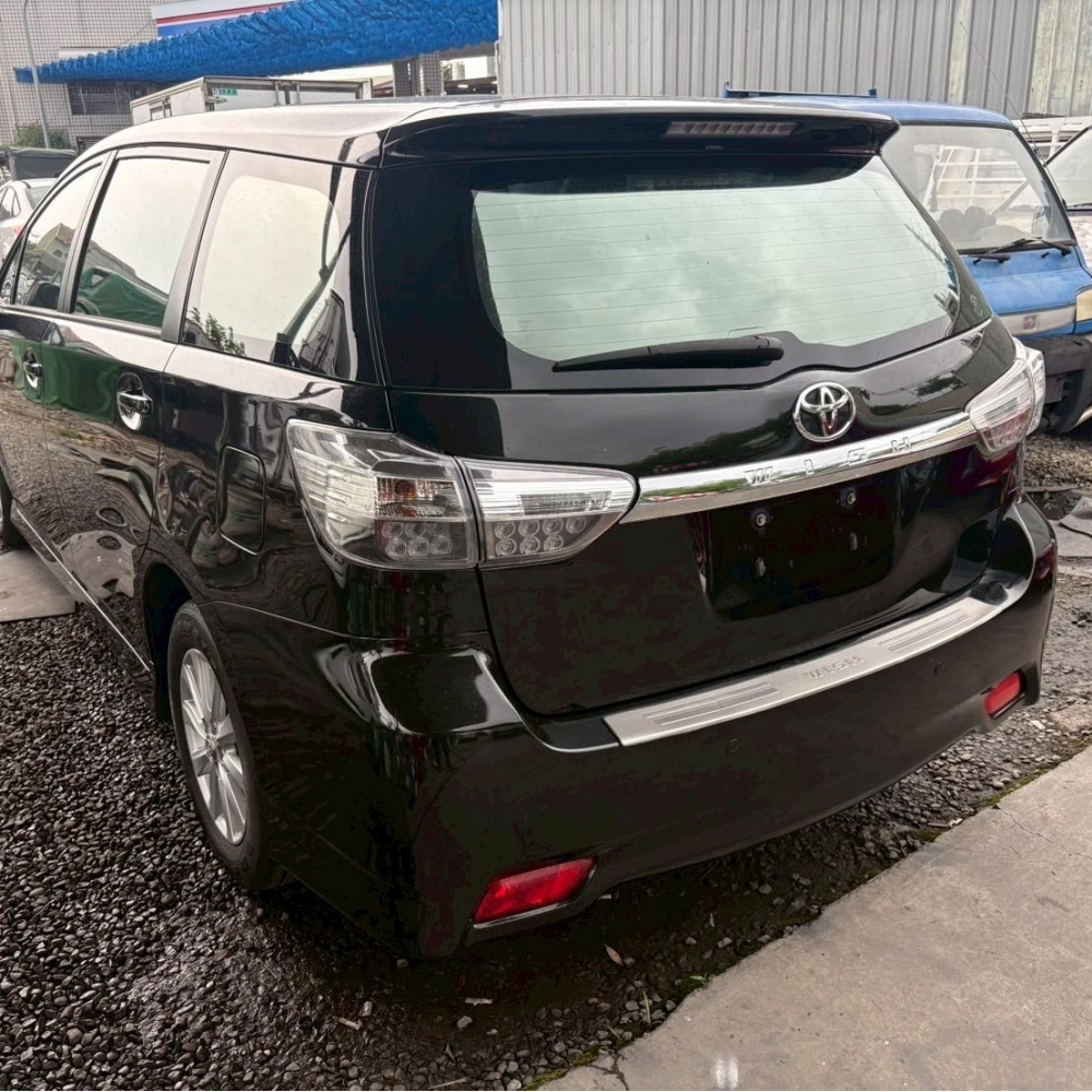 2016 Toyota Wish 2.0