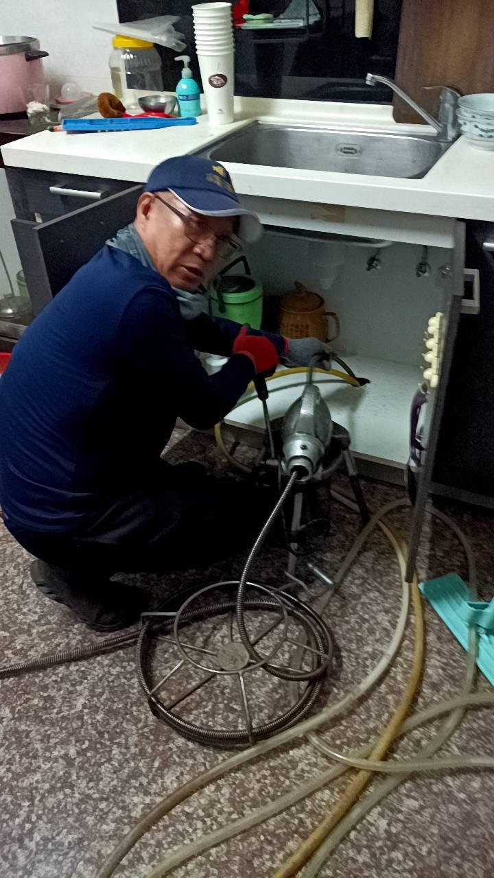 疏通廚房水管