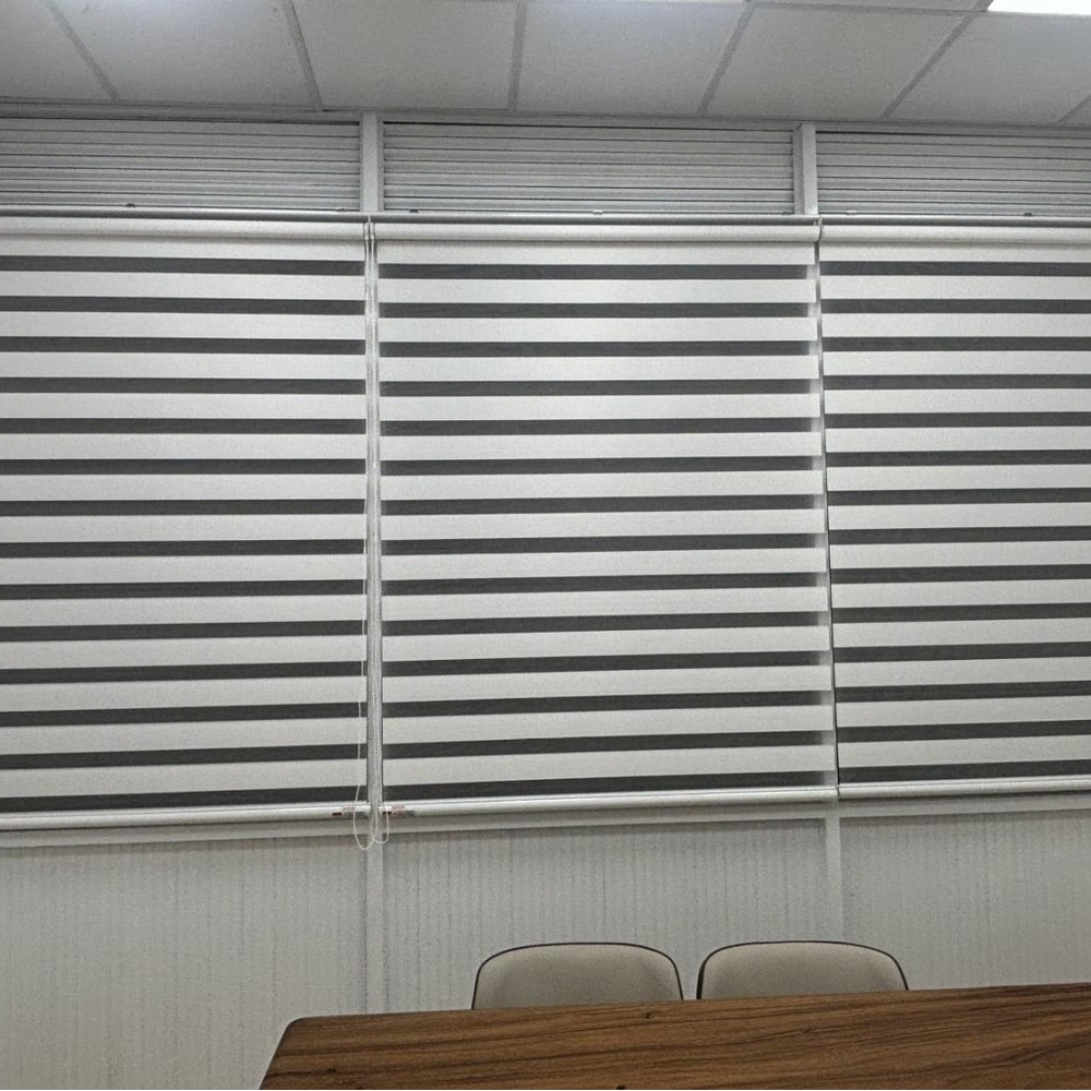 調光簾
