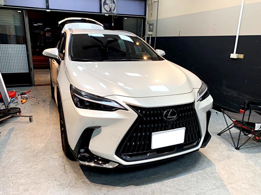 LEXUS NX 後