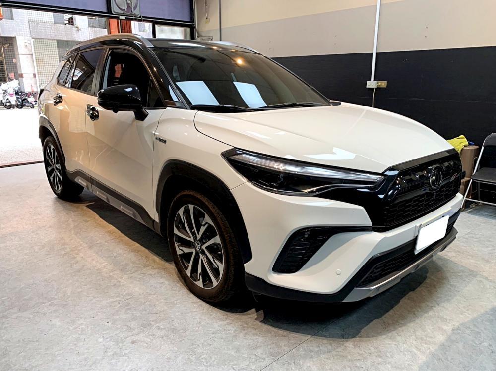 TOYOTA CROLLA CROSS 後行李箱蓋修復｜台中汽車凹痕修復｜大里汽車凹痕修復