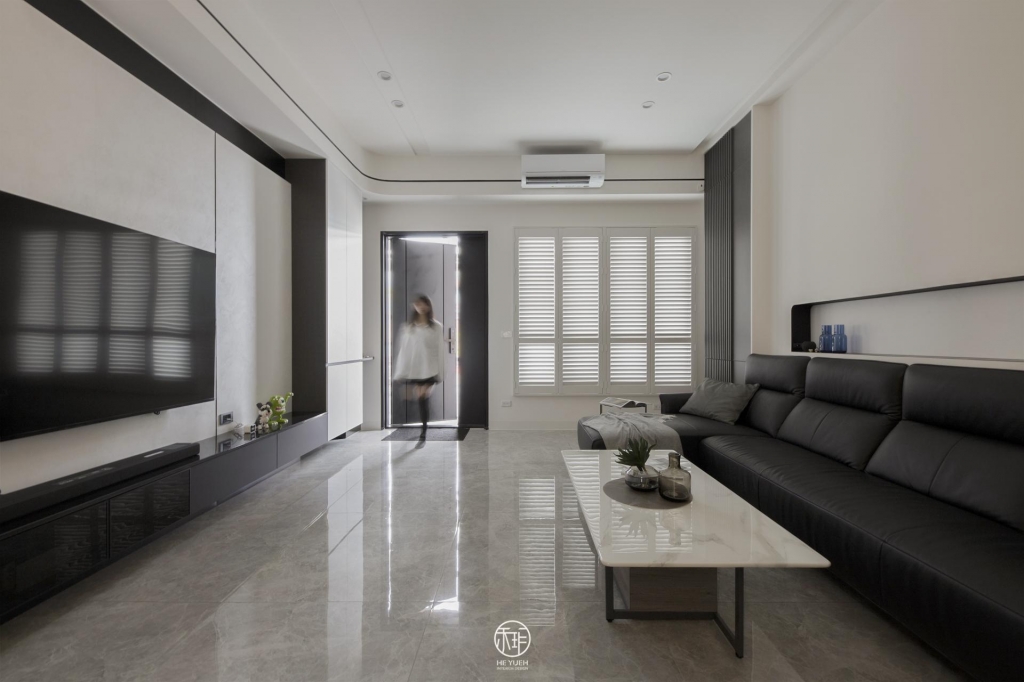 MONO MODE｜墨白切換，質感在線