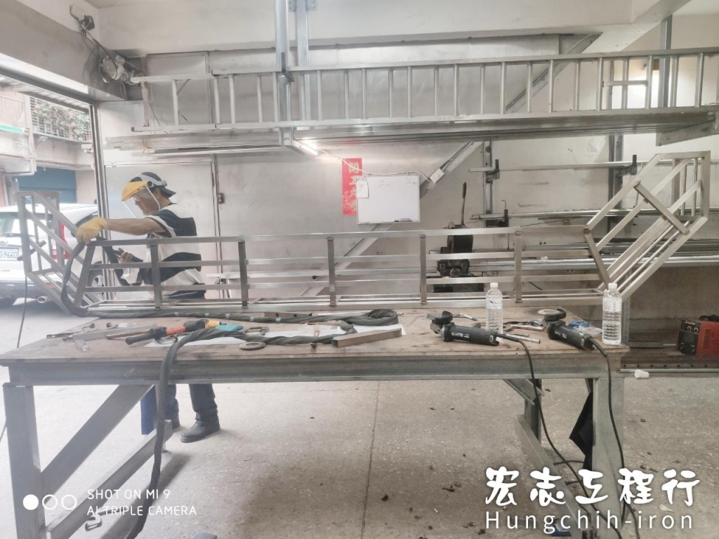 不鏽鋼鐵窗、冷氣籠、花籃