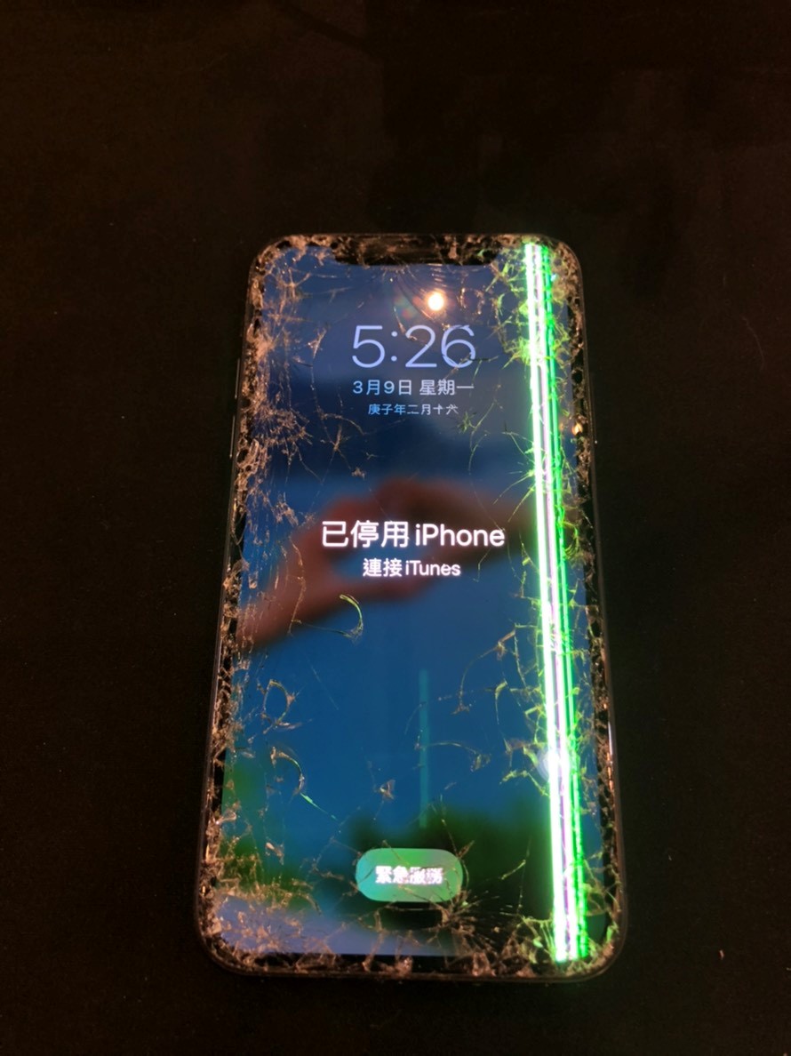 螢幕產生線條 螢幕產生線條-台中Iphone維修推薦