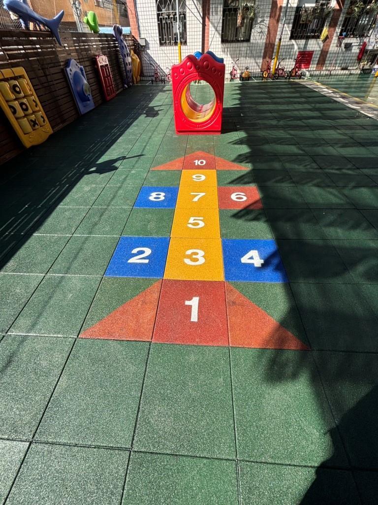 造型地墊-跳格子 I