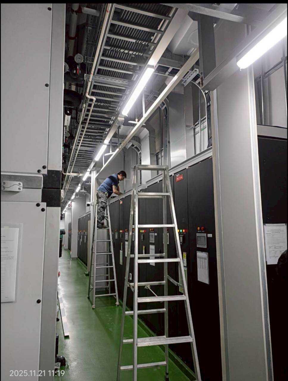 台北知名電訊機房機櫃（隔音隔熱）包覆一期工程	