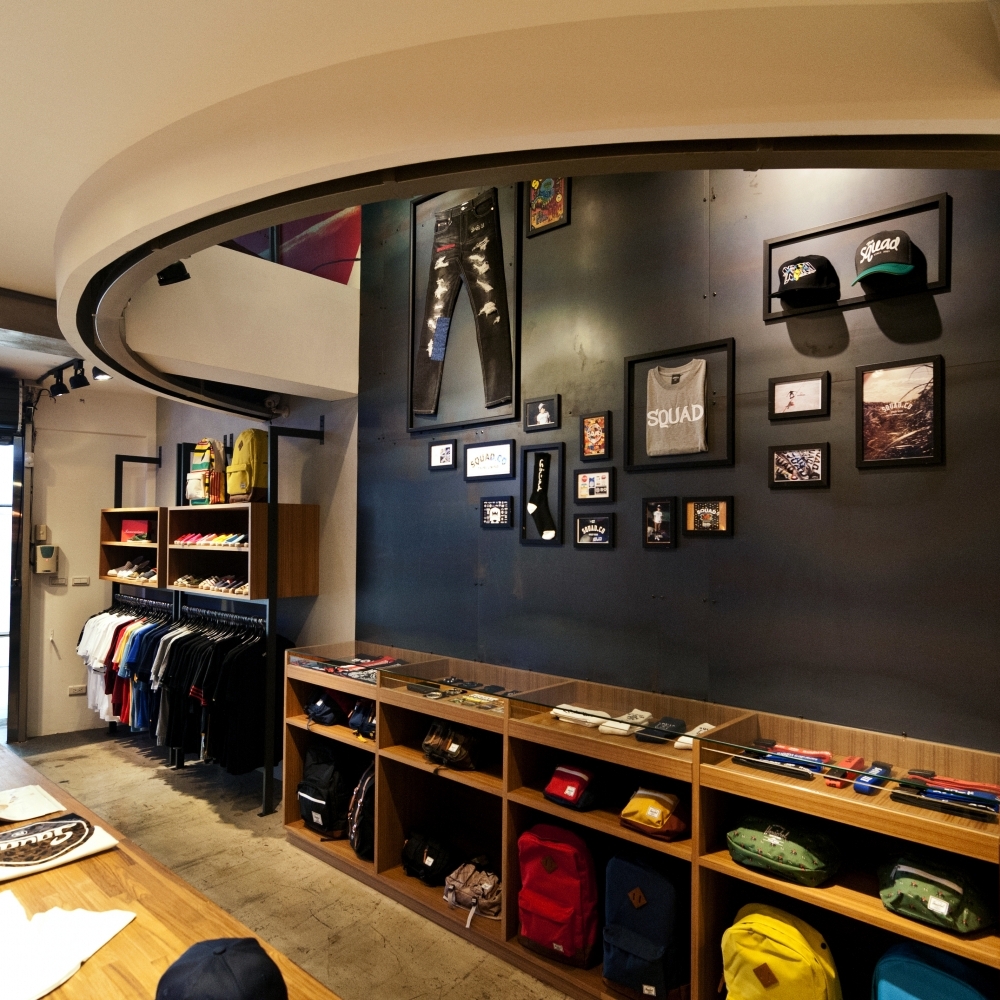 台南SQUAD旗艦店-水泥混搭 美式工業風