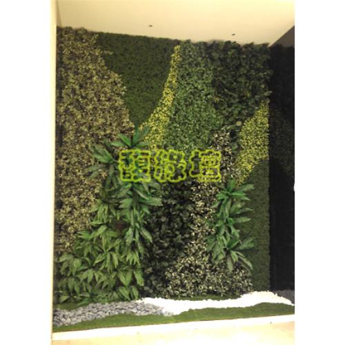 台中大遠百B3植生牆