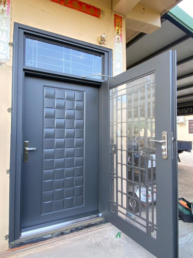鍍鋅鋼板大門安裝,台中鍍鋅鋼板大門