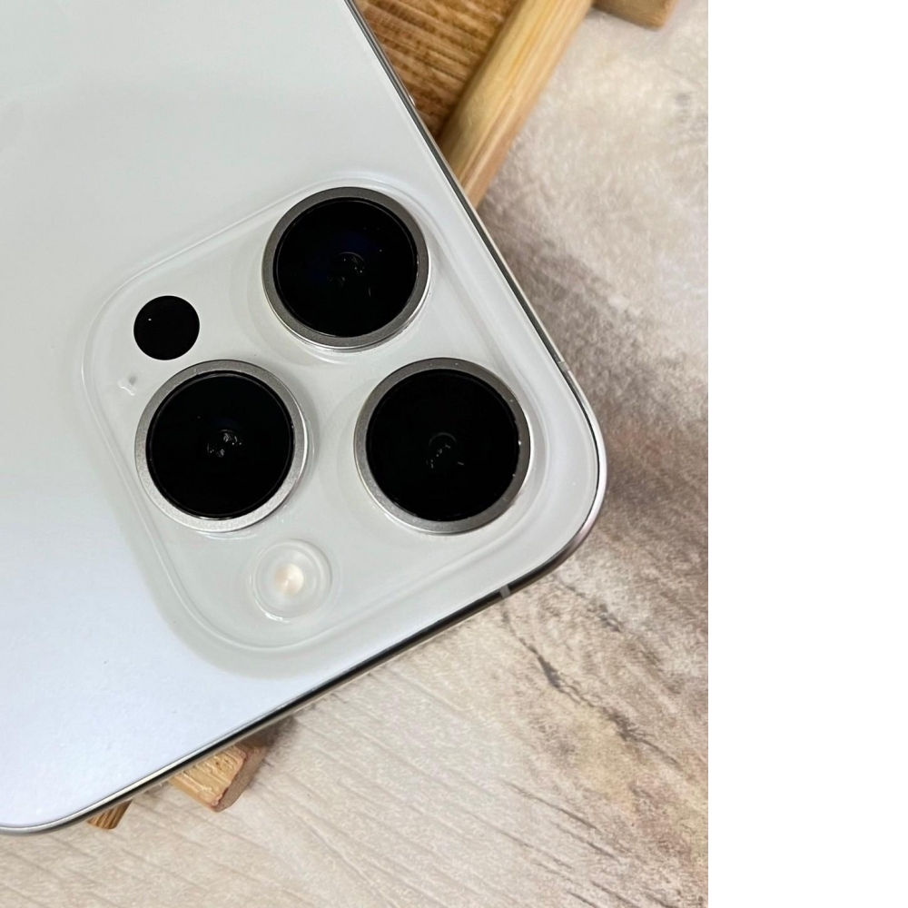 iPhone 15 Pro 256G白 電池100% 客戶續約 未使用過 保固到2025/04/07