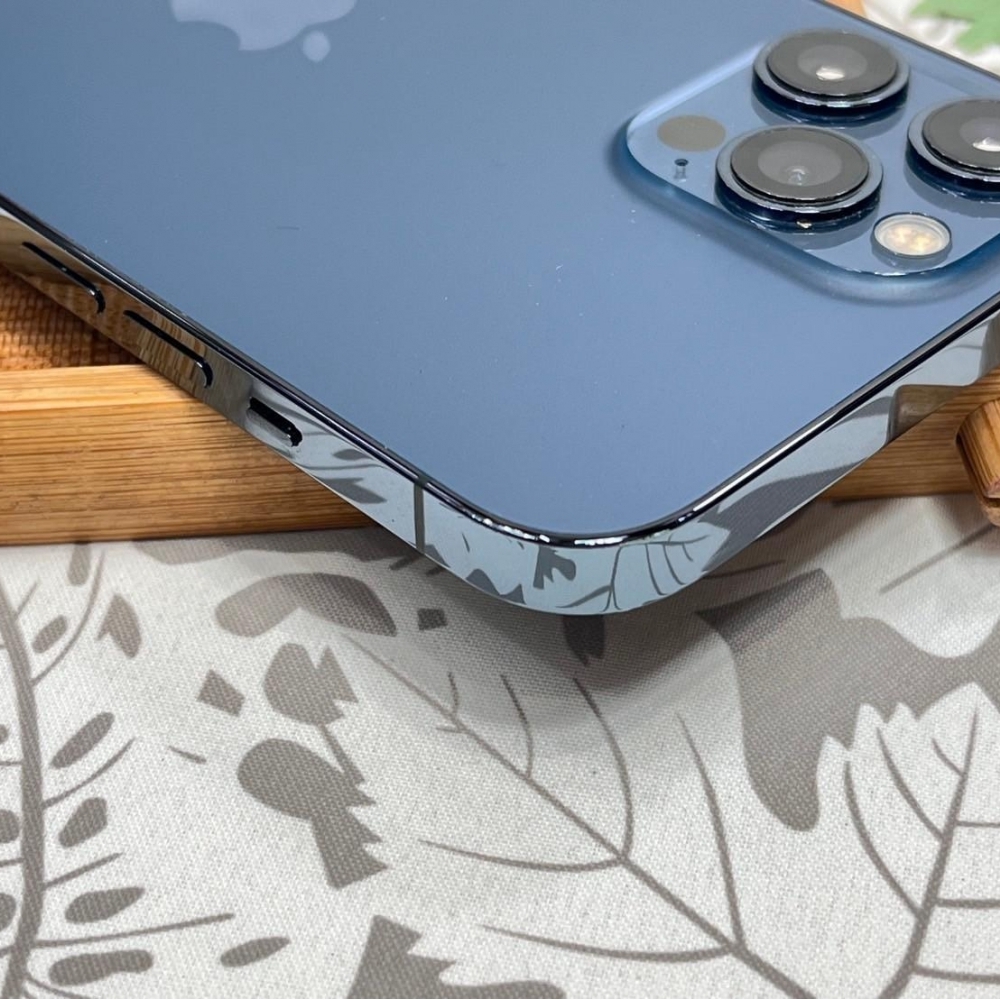 iPhone 12 PRO MAX 256g  藍 電池100% 有盒裝有配件