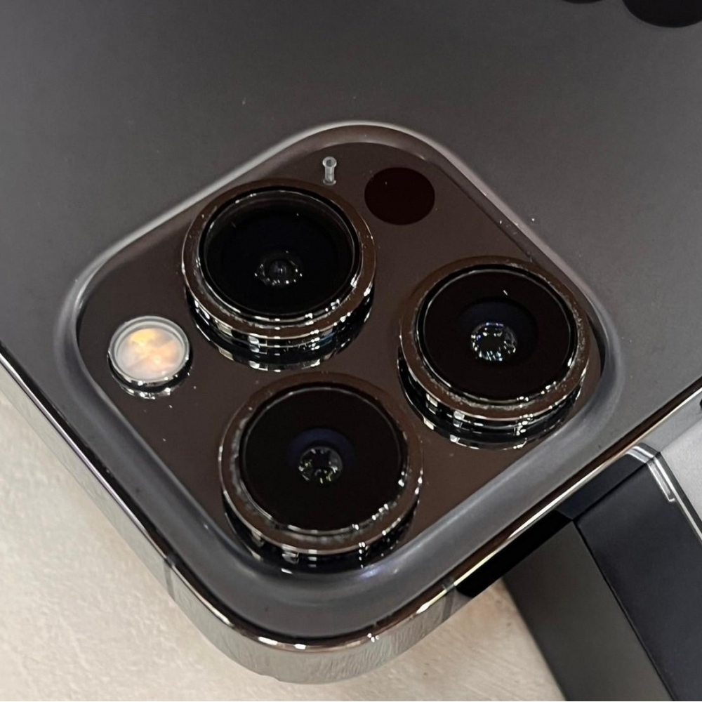 iPhone 13 pro 256g 黑 電池86% 有盒裝有配件