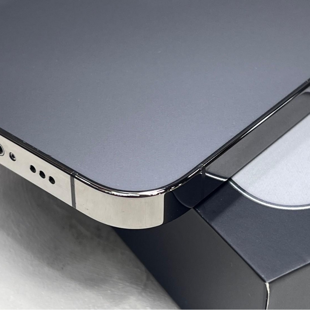 iPhone 13 pro 256g 黑 電池86% 有盒裝有配件