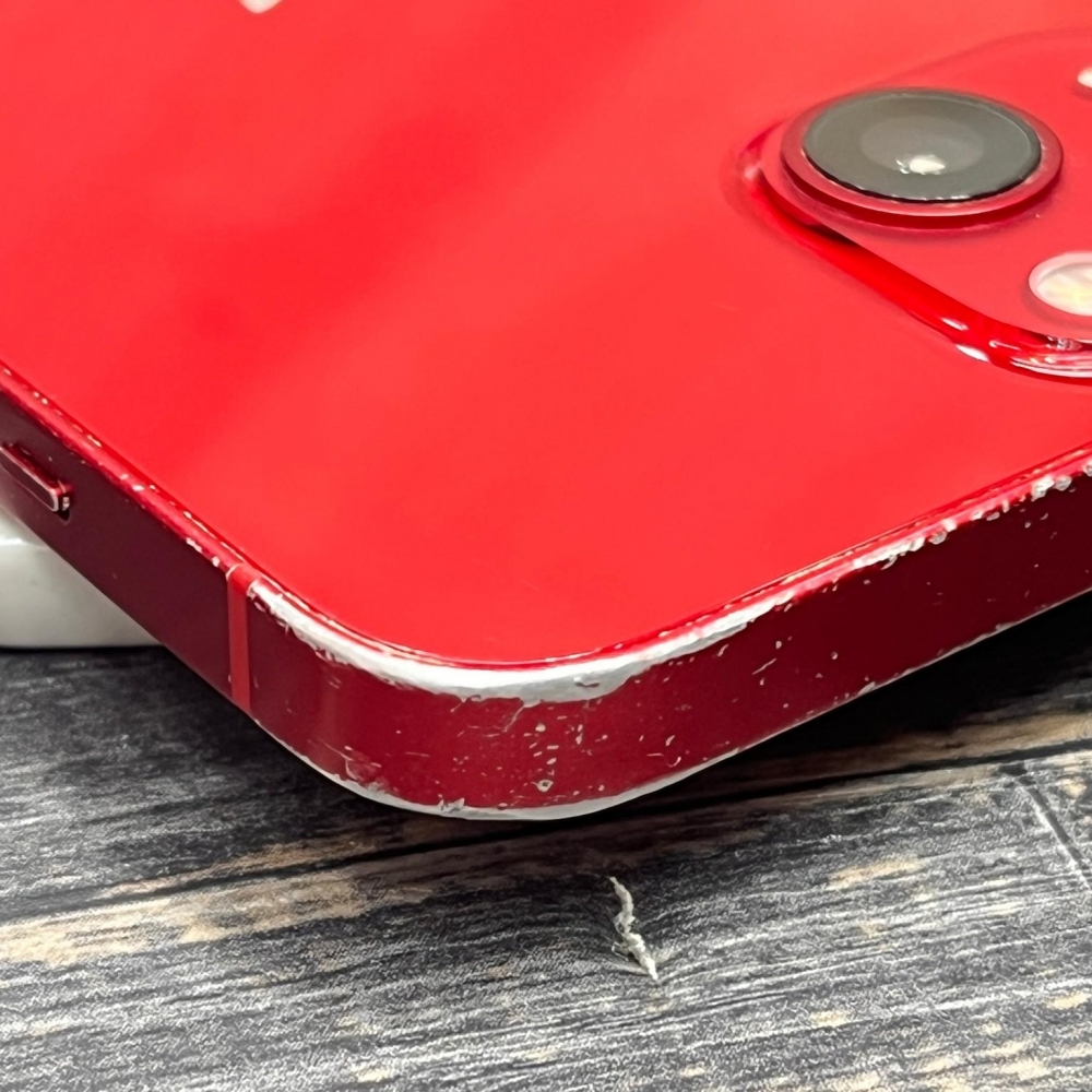 iPhone 13 128g 紅 副廠電池100% 換過副廠螢幕 全機很多傷 無盒裝有配件