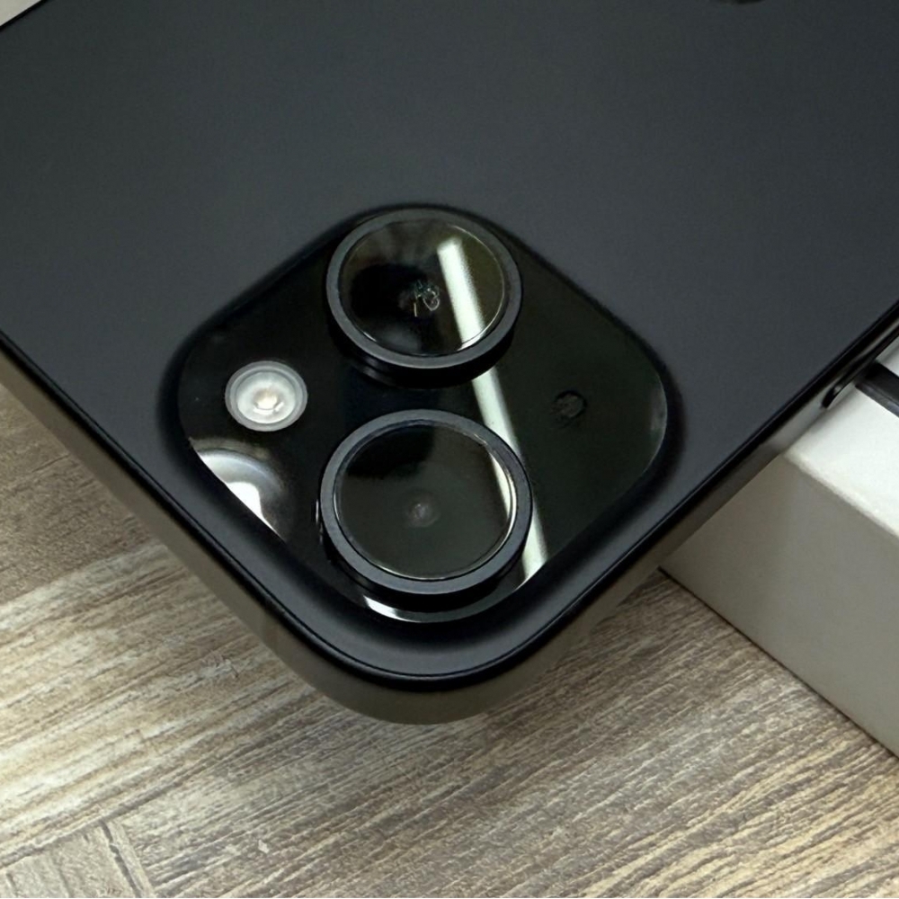 iPhone 15 128g 黑 電池100% 循環89 保固到2025/11/11 有盒裝有配件