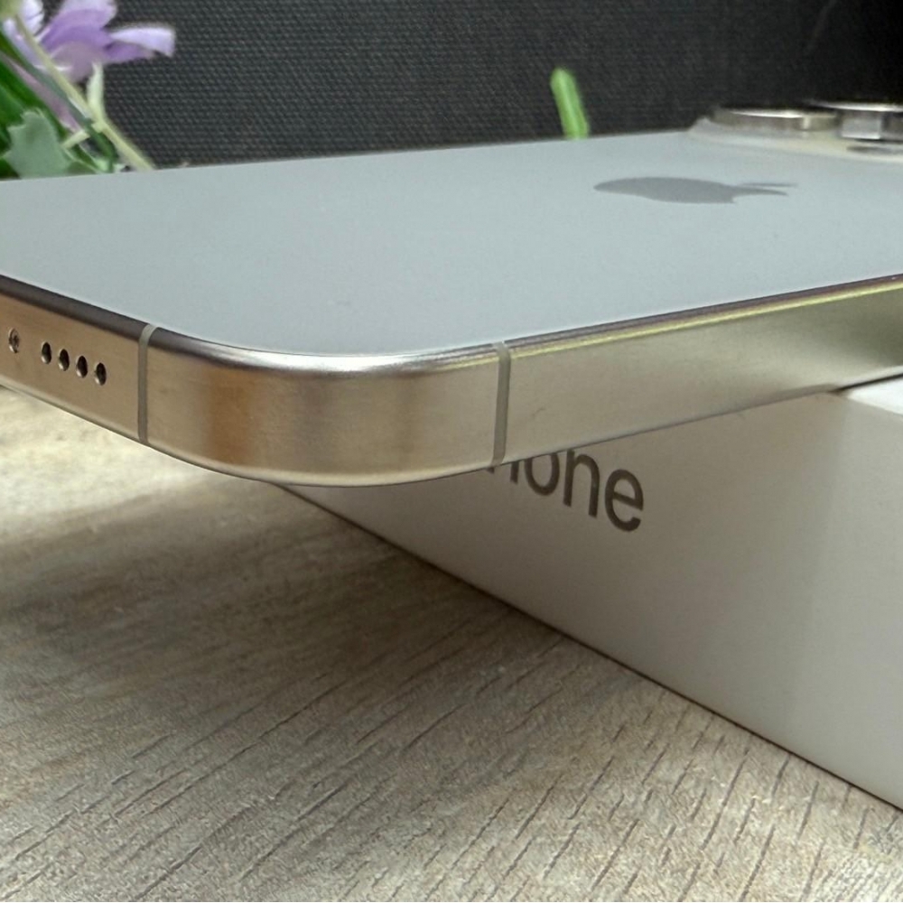 iPhone 15 pro max 512g 鈦 電池98% 有盒裝有配件