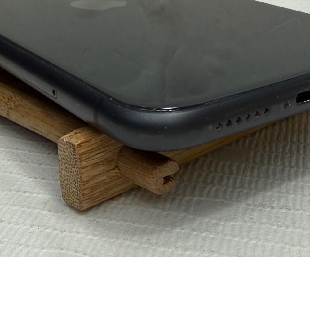 iPhone 11 64g 黑 電池78% 無盒裝有配件