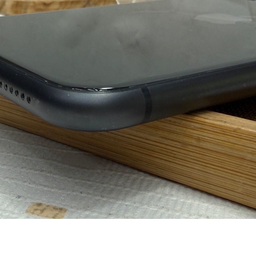 iPhone 11 64g 黑 電池78% 無盒裝有配件