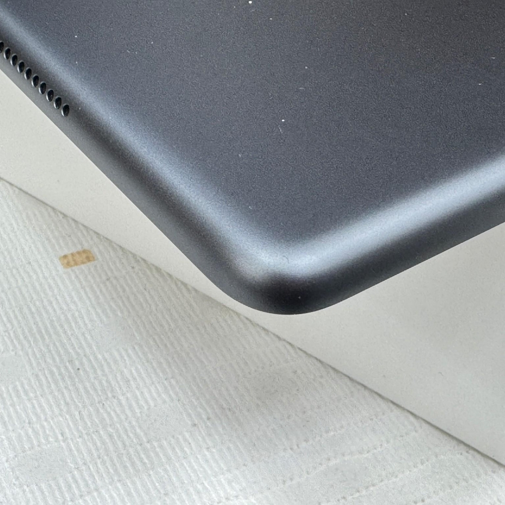 iPad 9 64G 電池98% 循環34次 + VAP 軍規防摔藍牙鍵盤+ Pencil Ax 觸