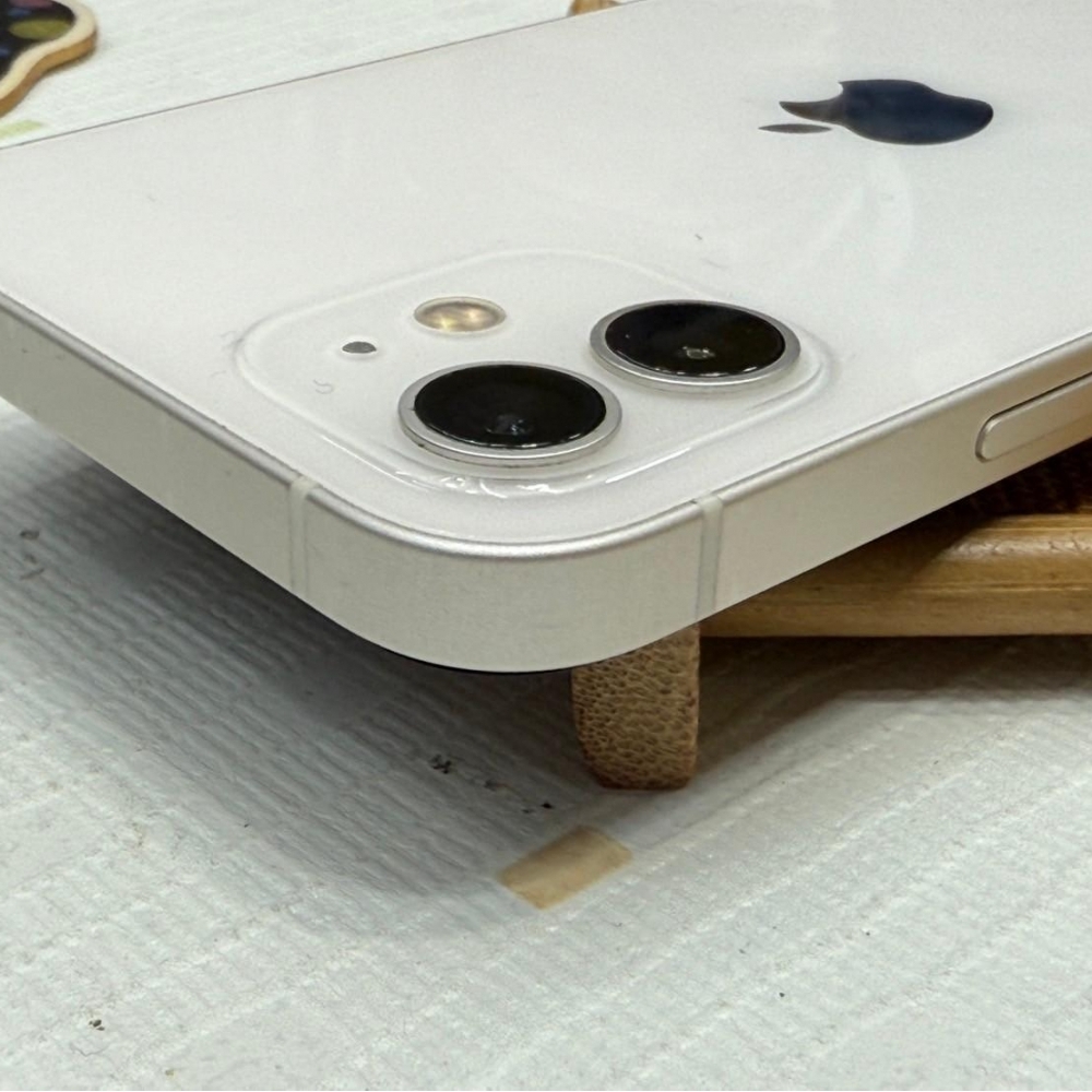 iPhone 12 64g 白 電池86% 無盒裝有配件