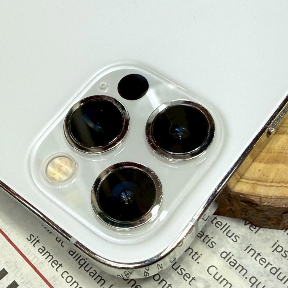 iPhone 12 Pro 512g 白 換過原廠電池93% 有使用痕跡  無盒裝有配件