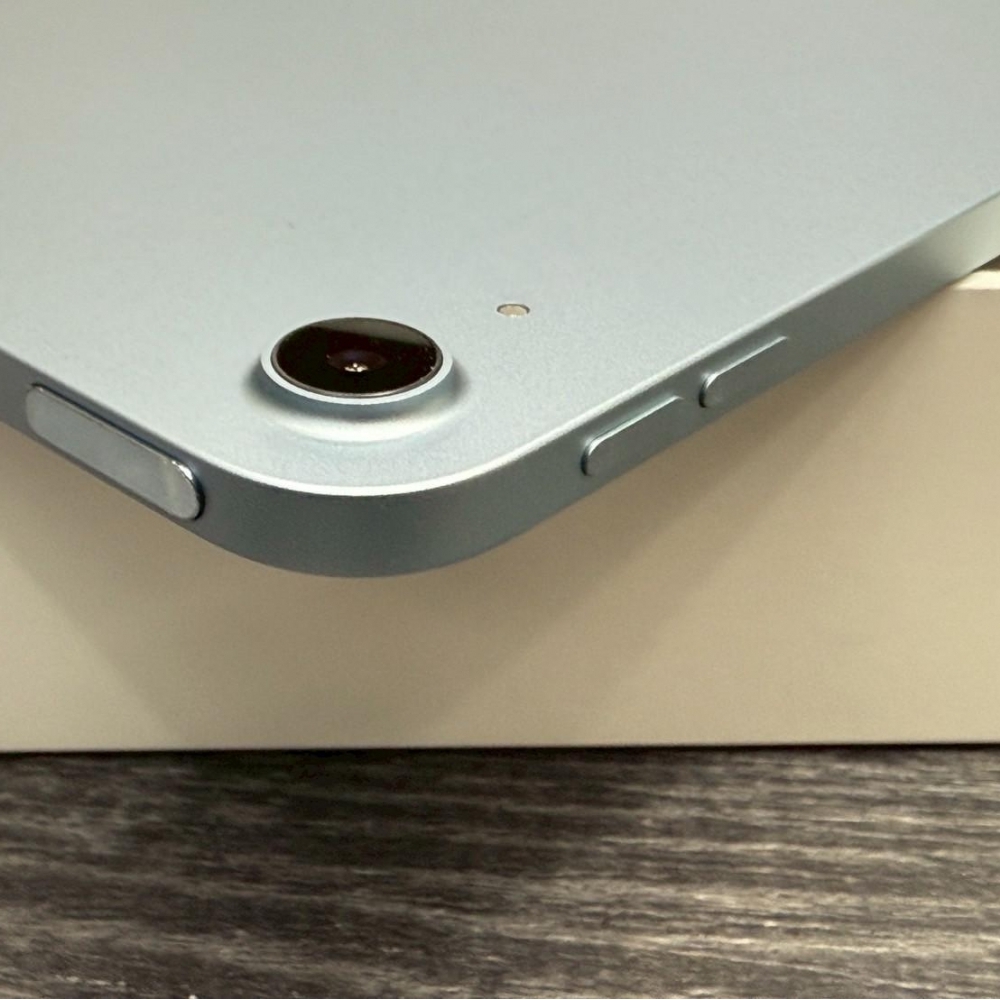 iPad Air 11吋 (M3) wifi 128G 藍色 電池100% 循環0次 客戶續約用不到
