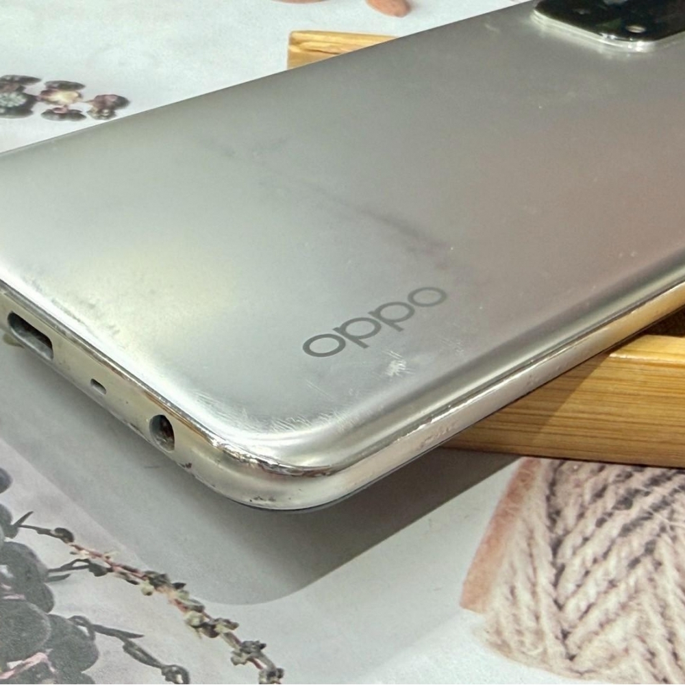 OPPO A74 5G ( 6+128g ）高通處理器 四鏡頭相機 無盒裝有配件