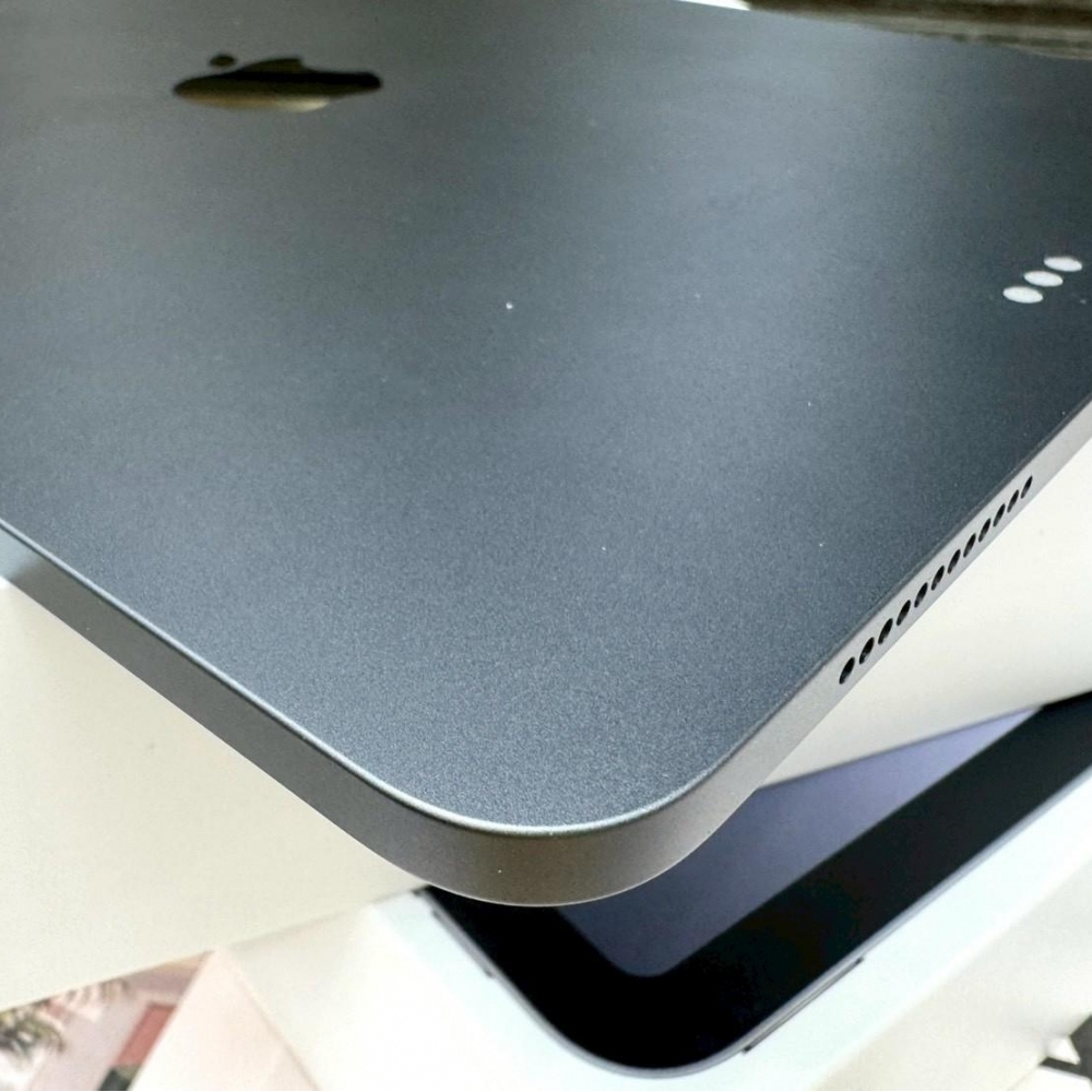 iPad Air4  64G Wifi版 灰 電池86% 有盒裝有配件