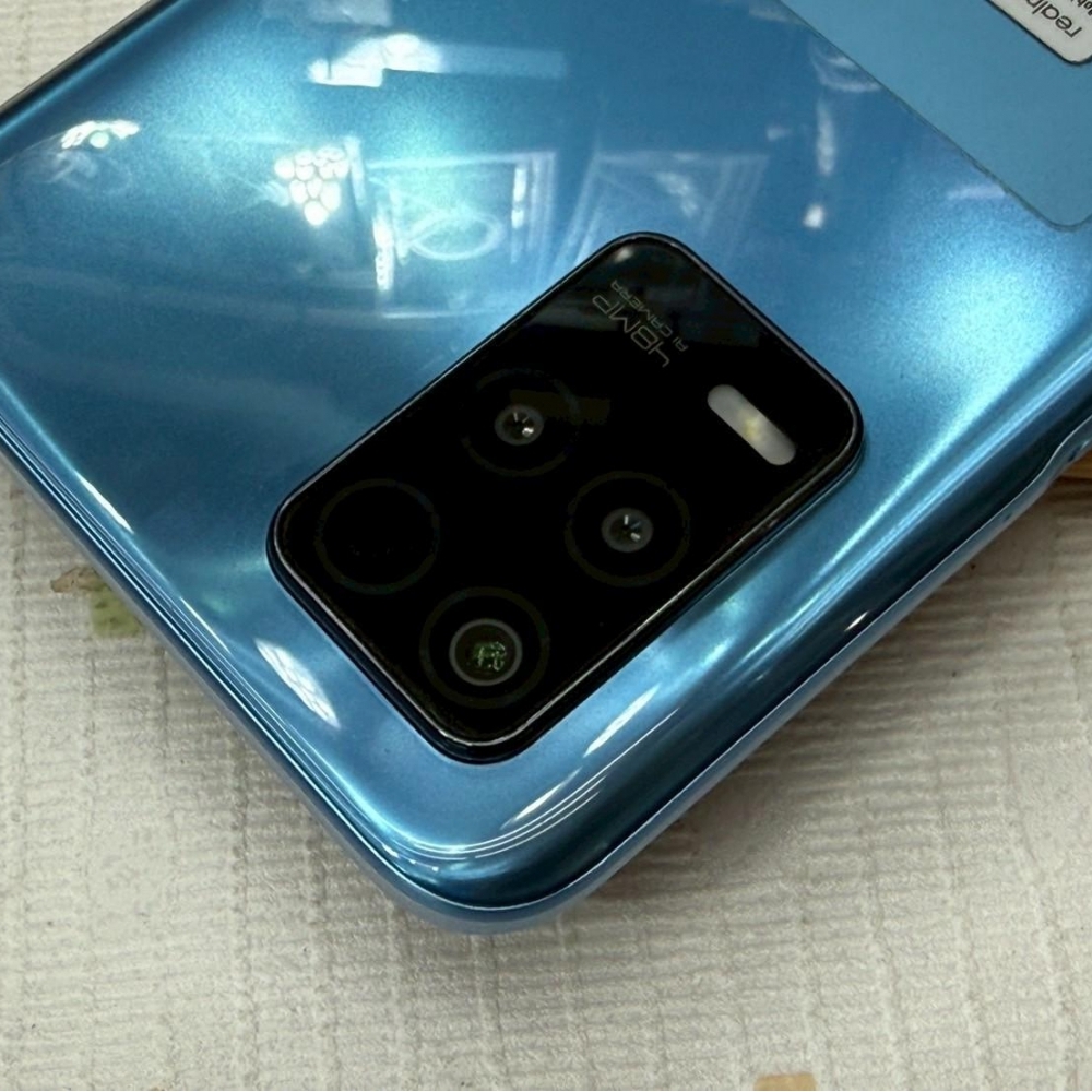 Realme 8 5G (4+128GB) 藍 無盒裝有配件