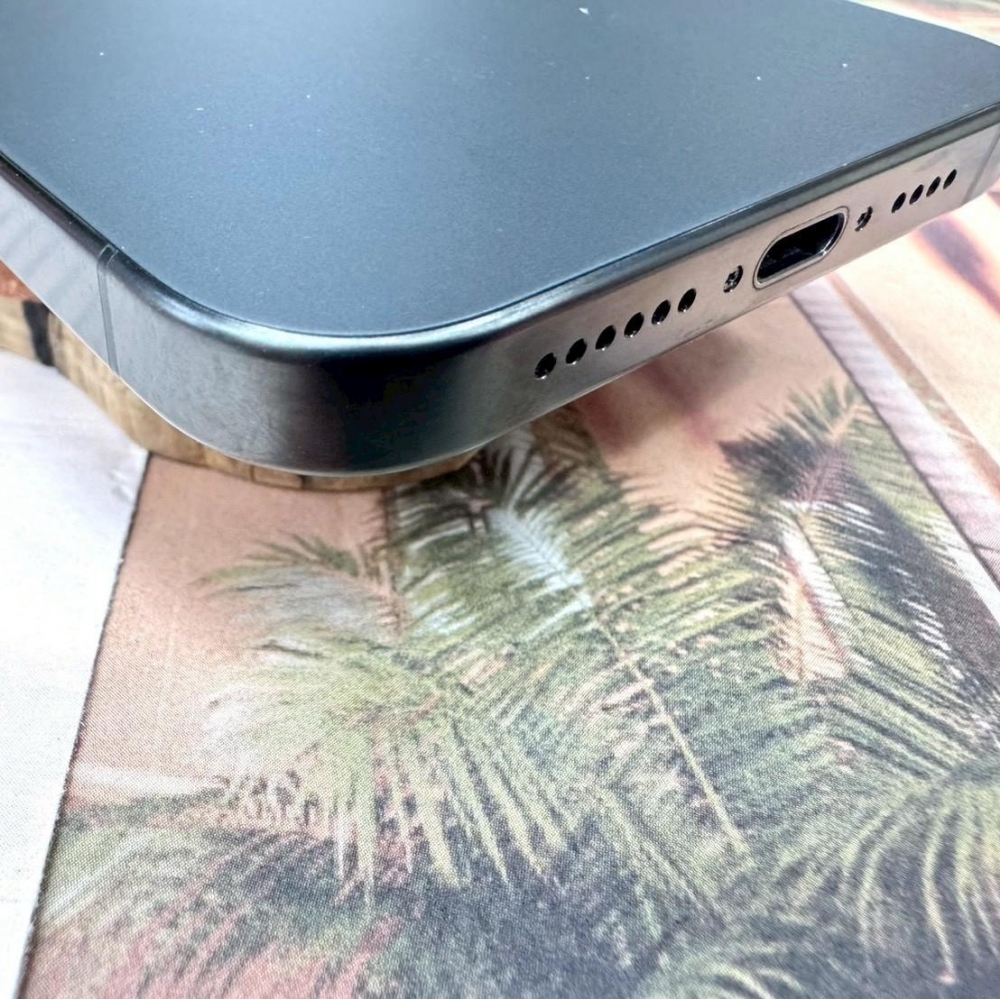 iPhone 15 pro max 256g黑 電池87% 無盒裝有配件