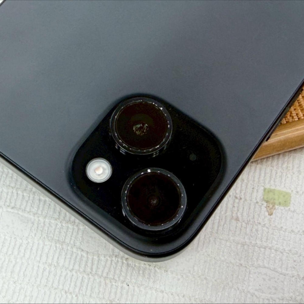 iPhone 15 plus 256g 黑 電池90% 有使用痕跡 有盒裝有配件