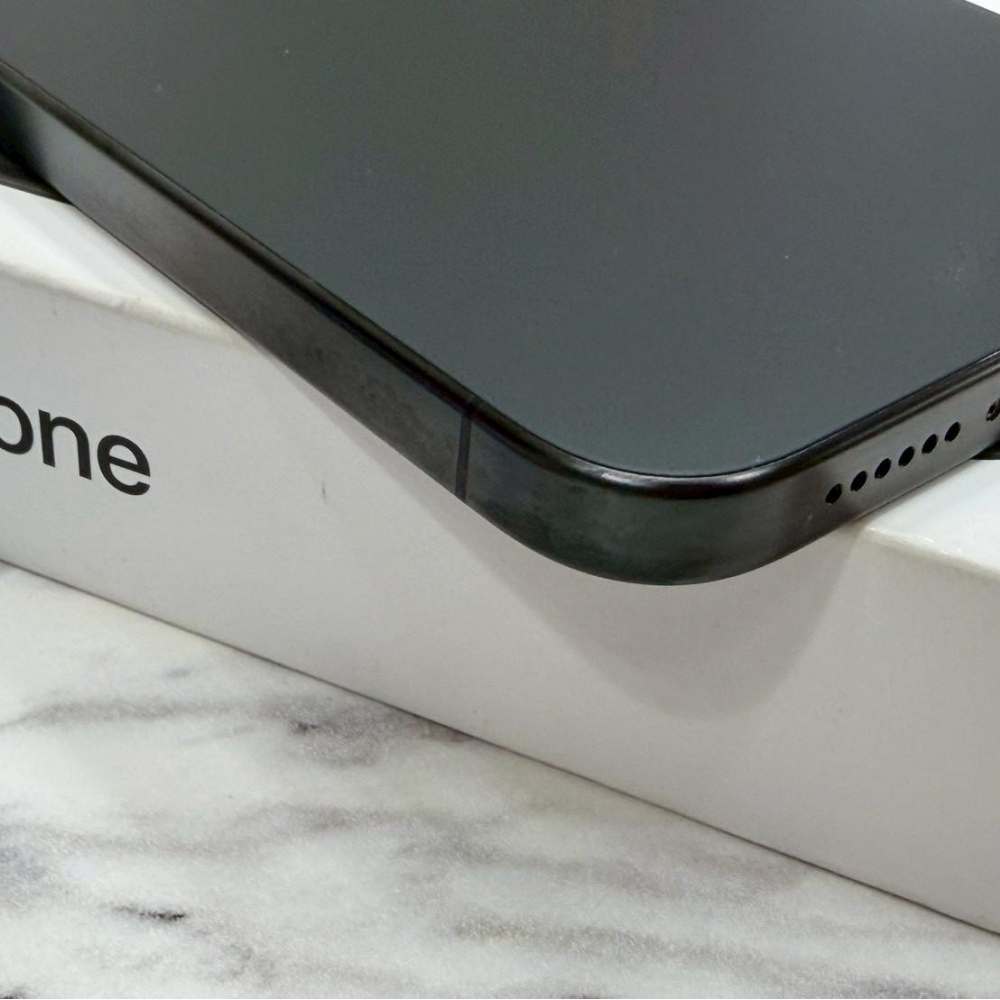 iPhone 15 Pro Max 256g 黑 電池89% 有盒裝有配件