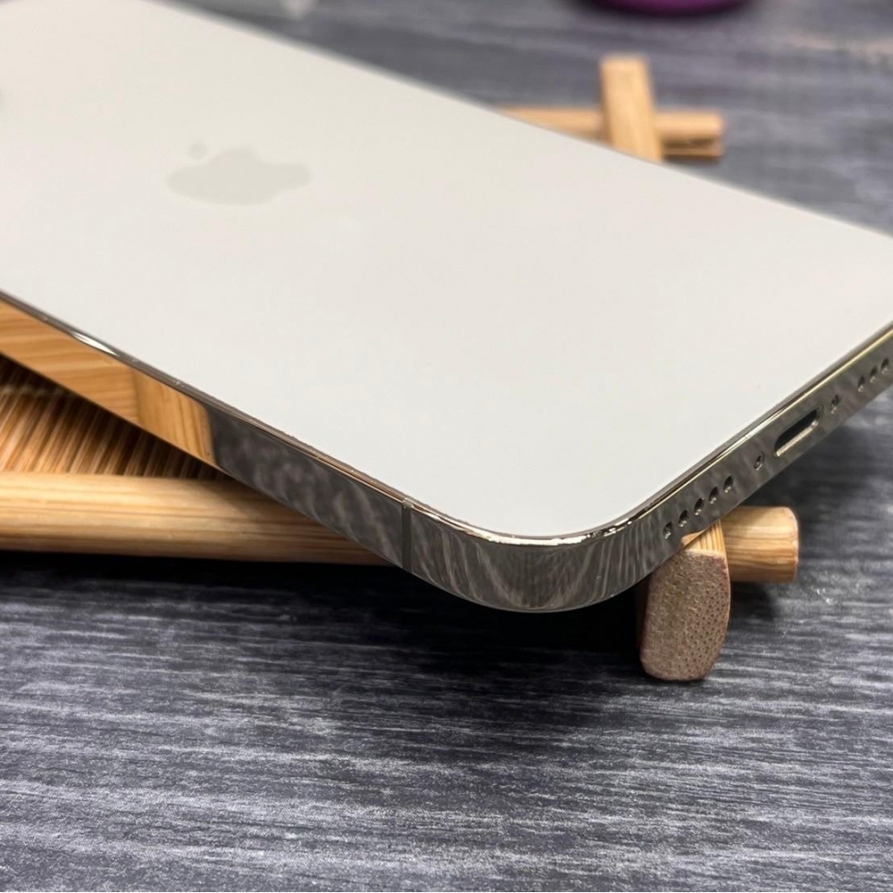 iPhone 12 pro 256g 金 電池100% 換過副廠螢幕 換過相機 無盒裝有配件